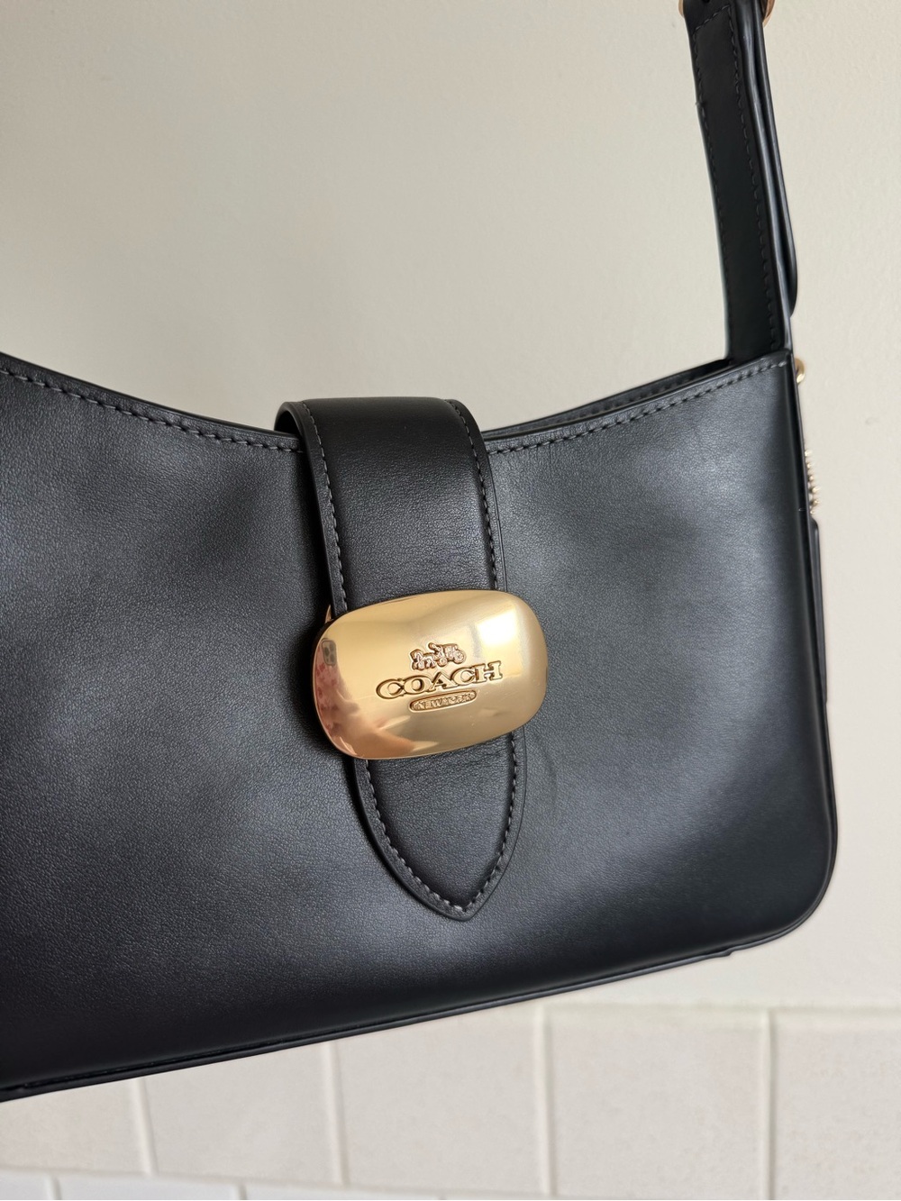 Coach Black Leather Shoulder Bag with Gold Hardware - Picture 3 of 5